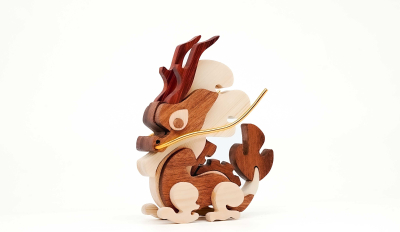 Chinesisches Drachenspielzeug aus Holz